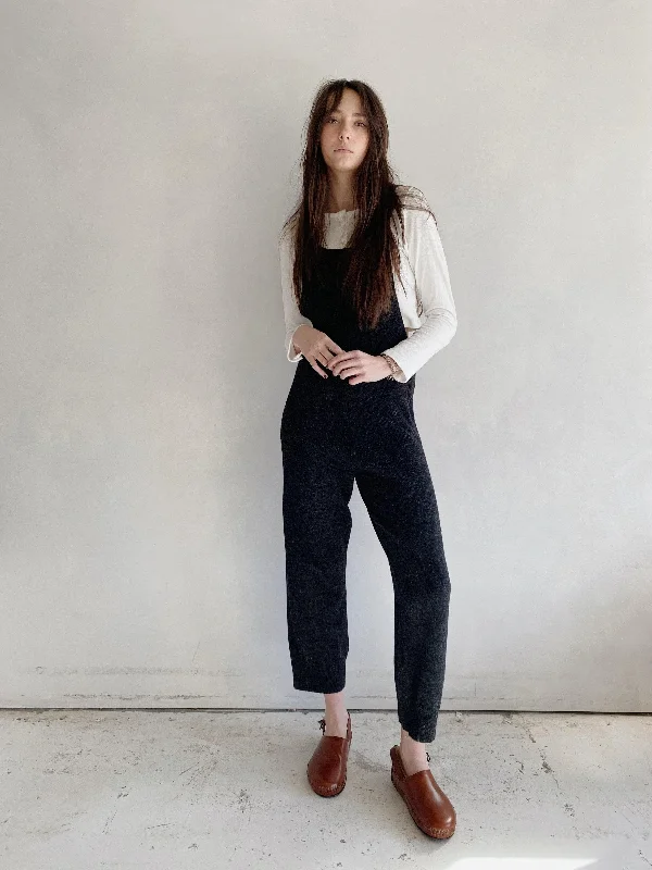 nadi knit overall in charcoal