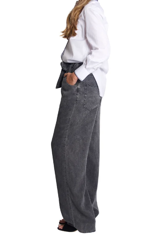 Priana Pants in Faded Black