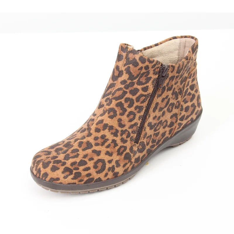 Leopard / 36 / UK 3